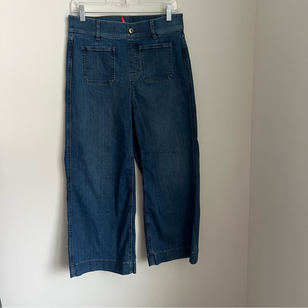 SPANX Shape Everywear Cropped Wide Leg Patch Pocket Jeans Women's Medium - Picture 2 of 8